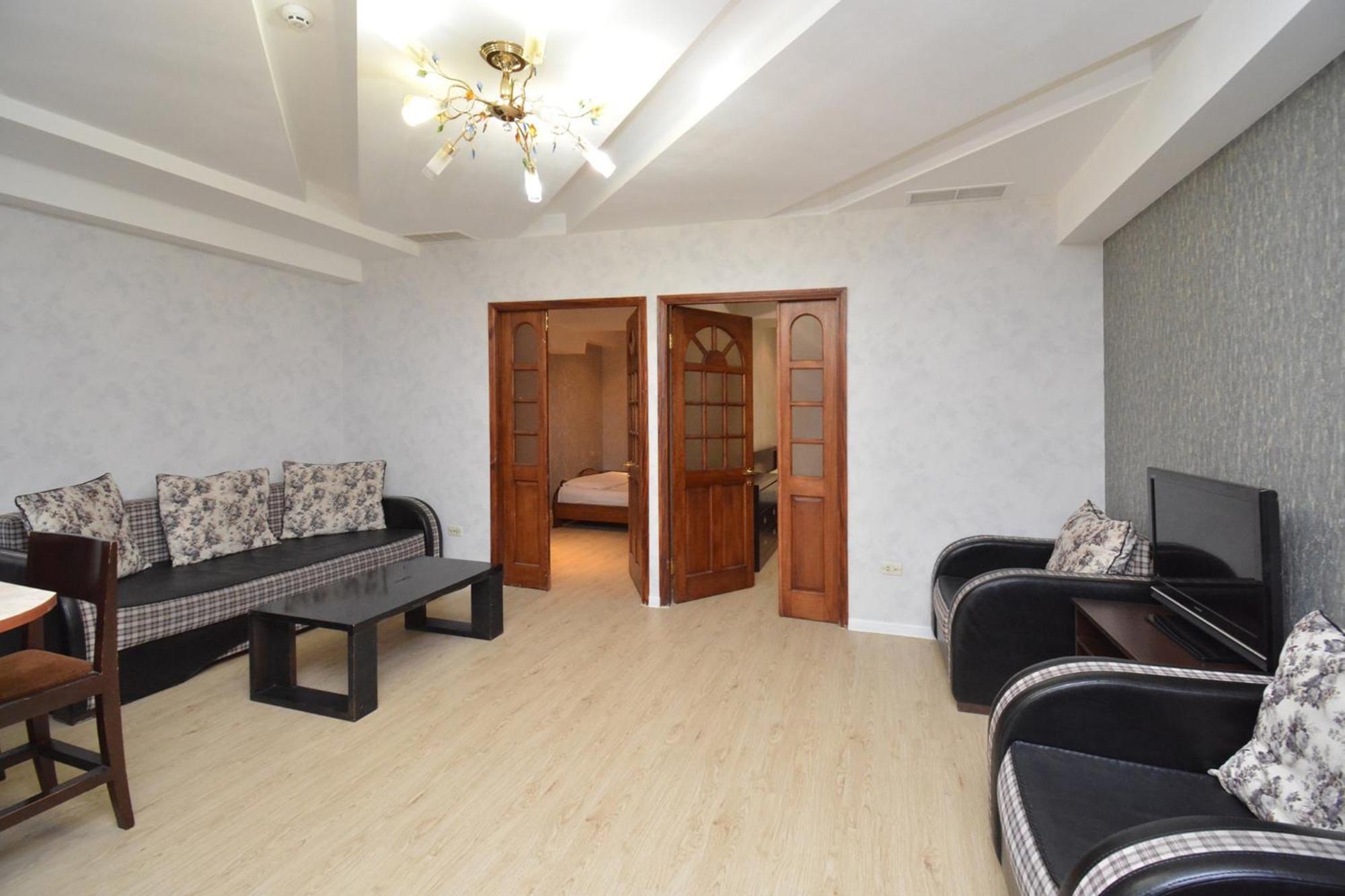 Apartment In Abovyan Street, Ereván Exterior foto